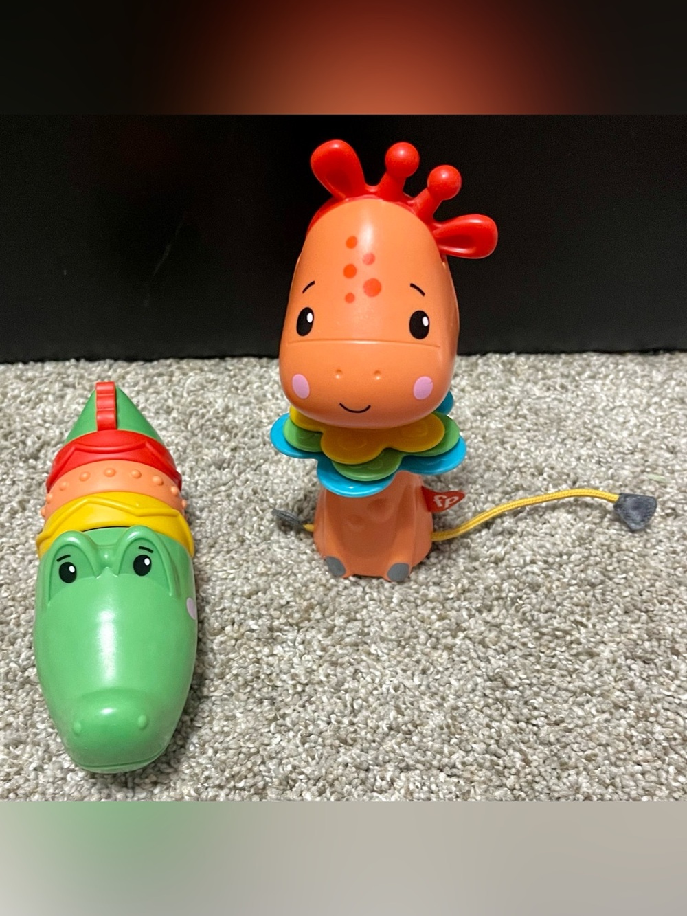 Fisher Price baby Clicker Clacker toys Giraffe Alligator lot of 2